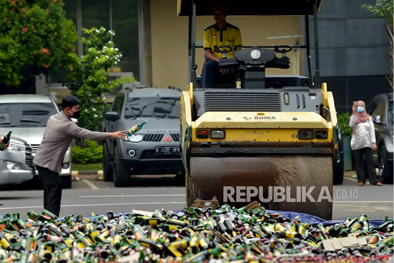 Polresta Sidoarjo Musnahkan Barang Bukti Hasil Penindakan Tahun 2022 |Republika Online