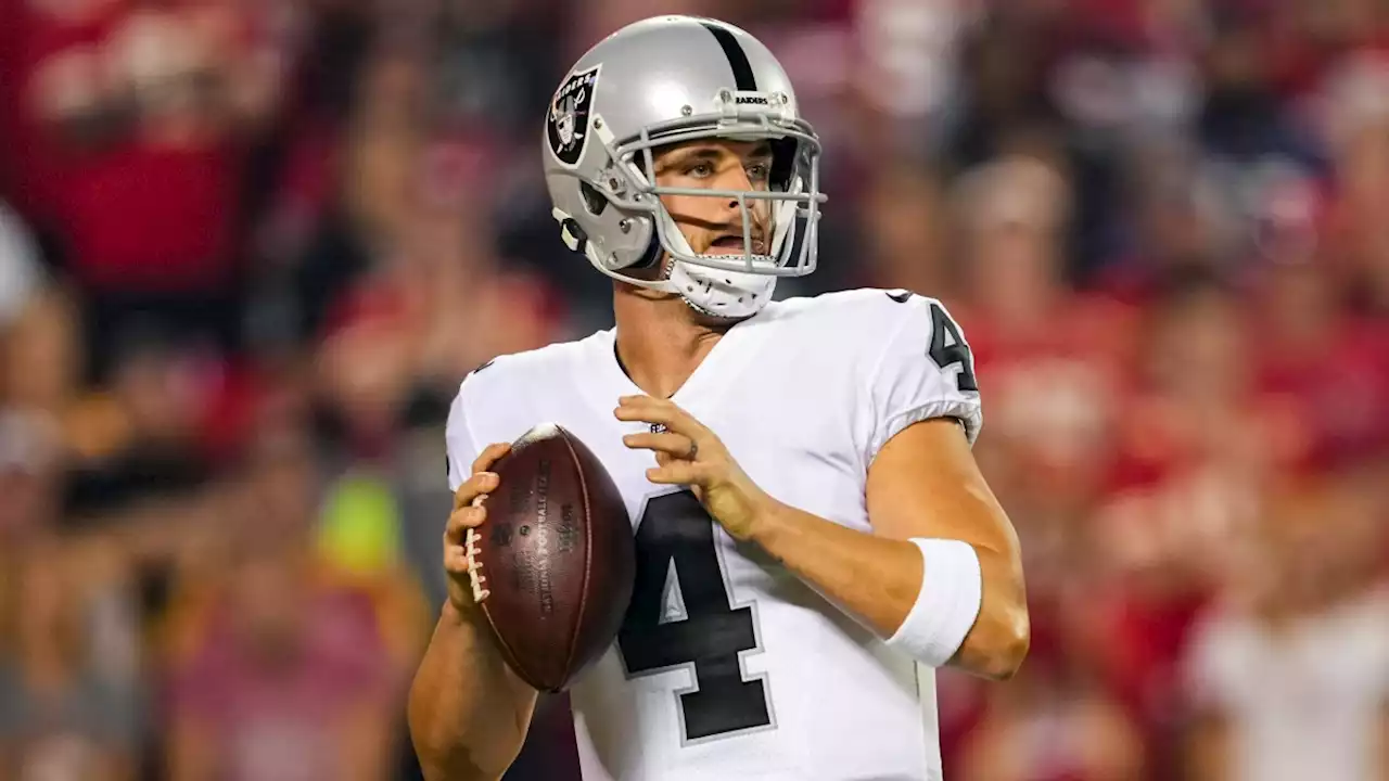 Reports: Raiders’ Derek Carr Leaves Team Following Demotion