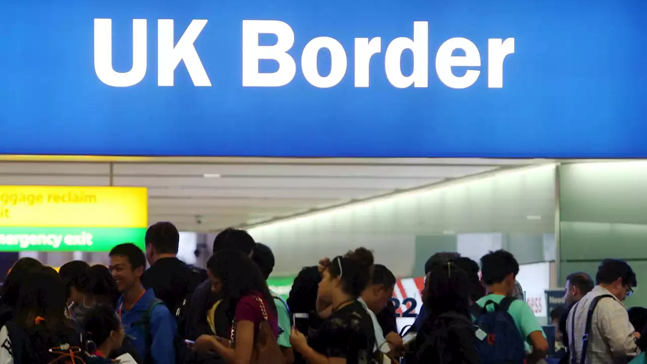 No plans for mandatory COVID-19 testing of arrivals from China, UK gov says