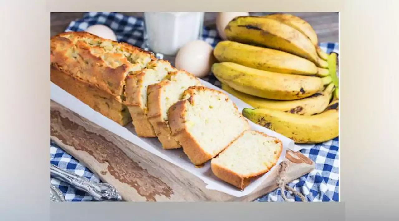 6 Macam Resep Bolu Pisang Panggang, Lembut, Harum, dan Anti Gagal