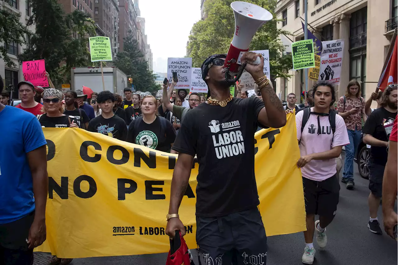 Union Organizing Surged in 2022 — Let’s Push for a Radical Labor Movement in 2023