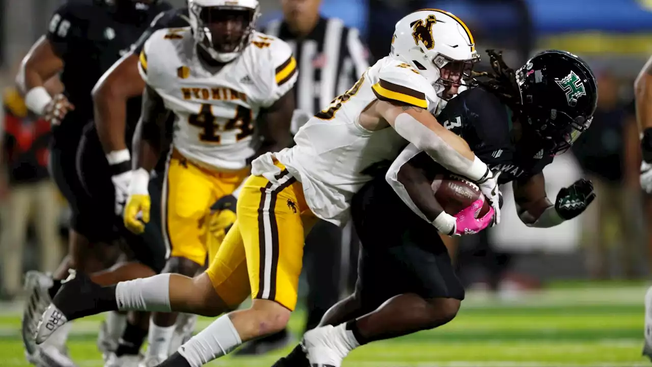 From 2-stars to superstars: Wyoming's Easton Gibbs, Ohio's Keye Thompson lead defenses into Arizona Bowl