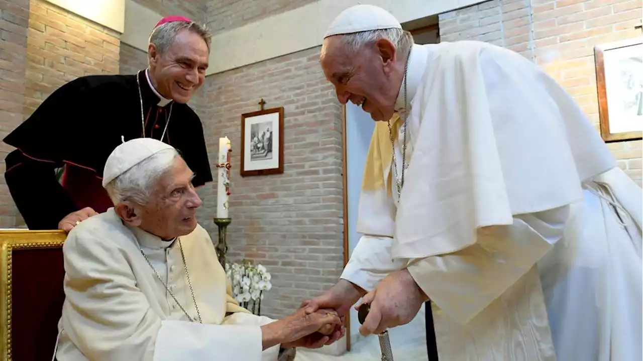 Selon le pape François, l'état de santé de Benoît XVI s'est aggravé