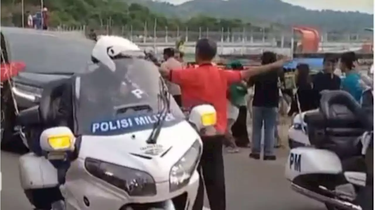 Heboh Bapak-bapak Nekat Terobos Pengawalan dan Cegat Mobil Presiden Jokowi hingga Nyaris Ditabrak