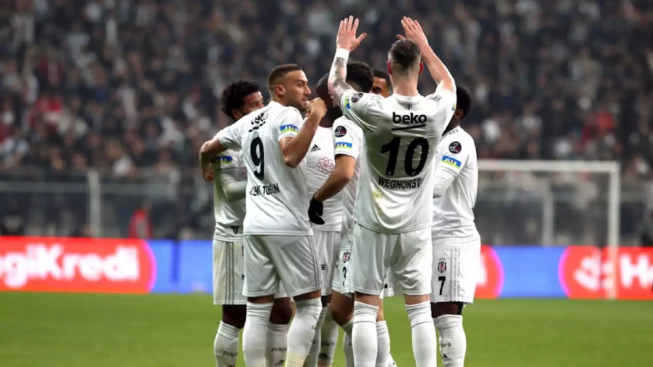 Weghorst wint met Besiktas van directe concurrent en nadert top vier