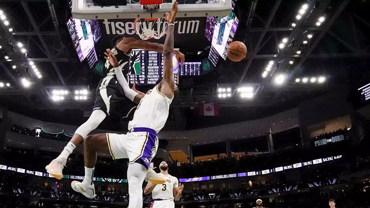 Davis scores 44, LeBron passes Magic as Lakers beat Bucks