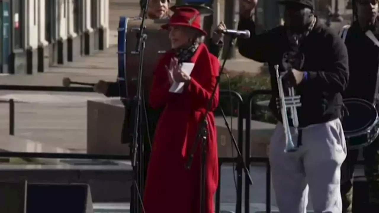 Actress, environmental activist Jane Fonda holds in-person 'Fire Drill Friday' in DC