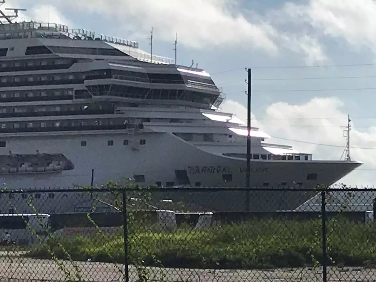 Alabama man recalls 20 hours adrift after falling from cruise ship