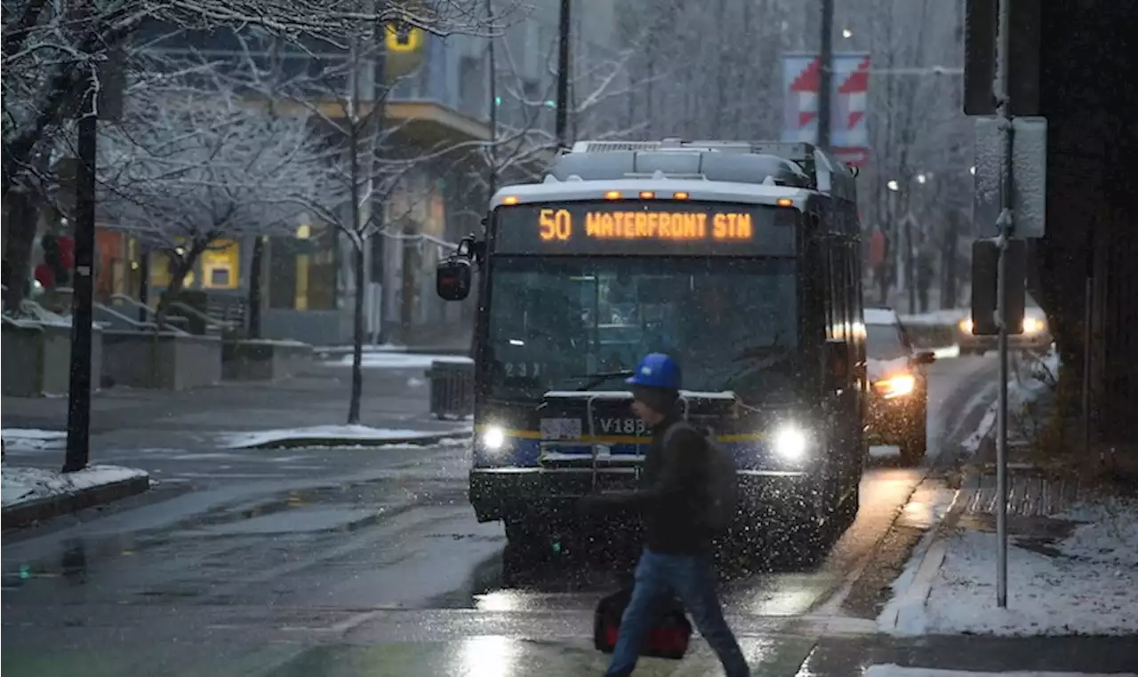 Brr! Here is how much snow to expect in Metro Vancouver today