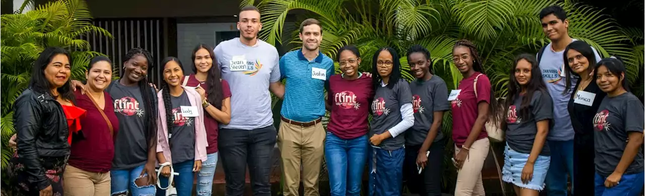 La fundación caleña que busca brindarle una primera experiencia laboral a jóvenes que salen del ICBF - Colombia Visible