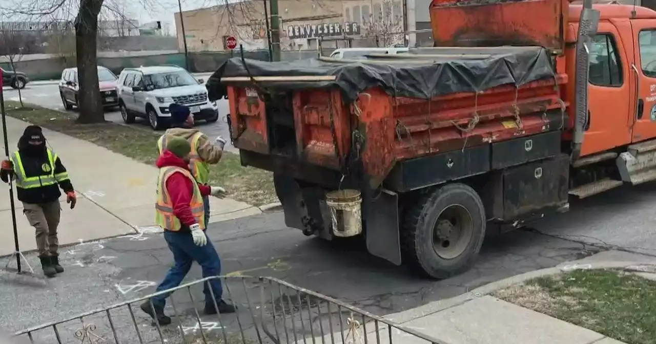 Chicago finally takes action on pothole after man complains for years