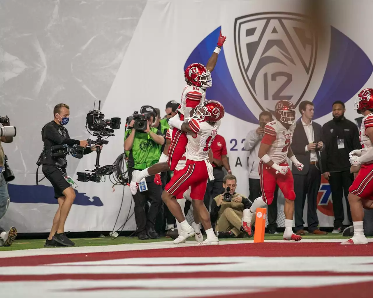 Utah beats USC 47-24 to win second-straight Pac-12 championship