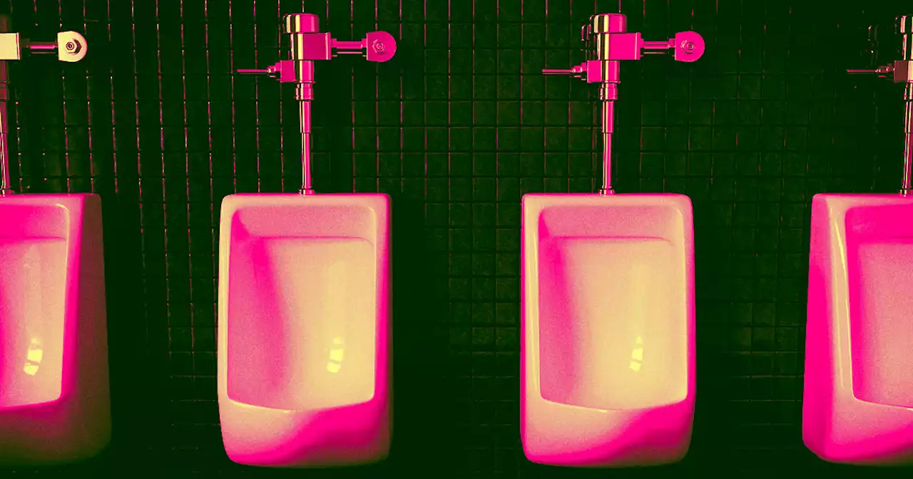 Scientists Say They've Figured Out the Ideal Urinal for Not Splashing Back