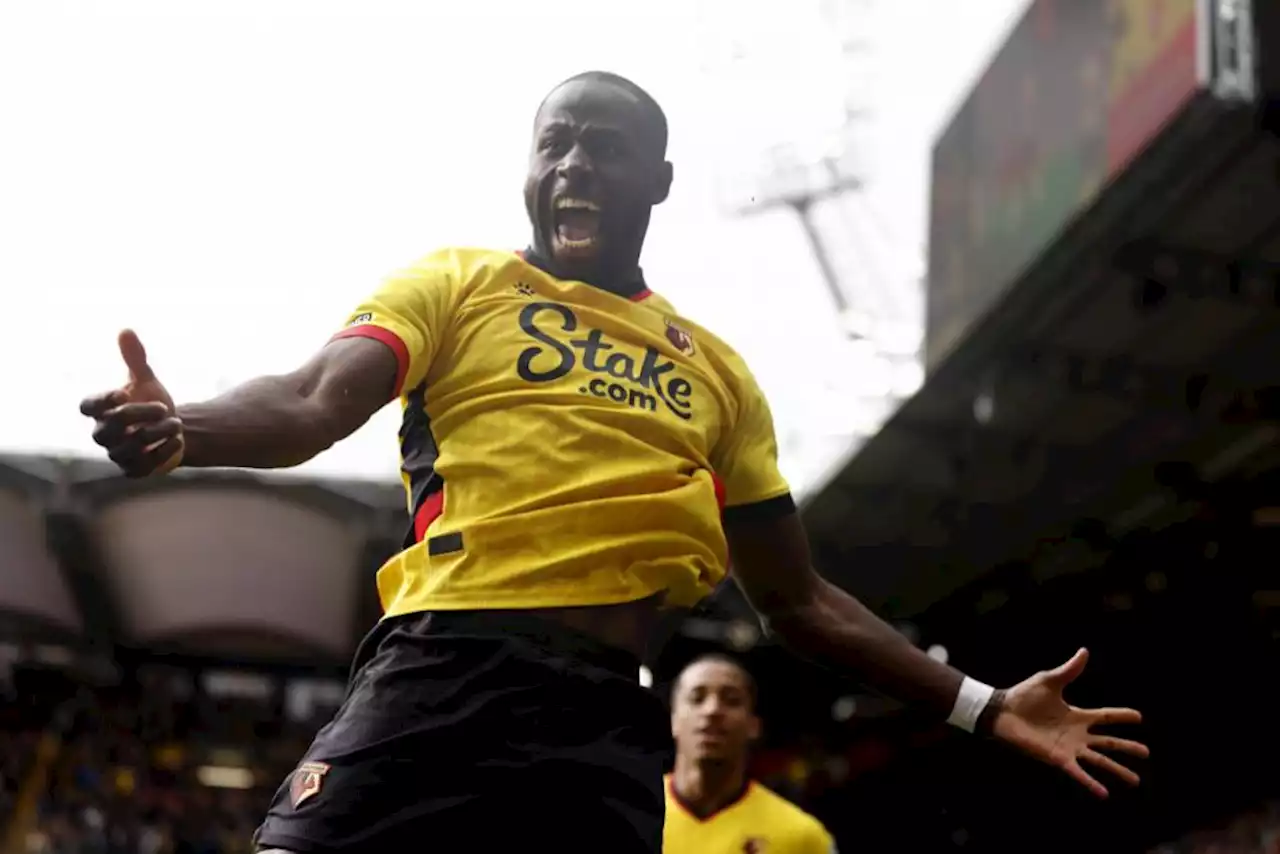 Davis scores twice as Watford come from behind to beat Arsenal