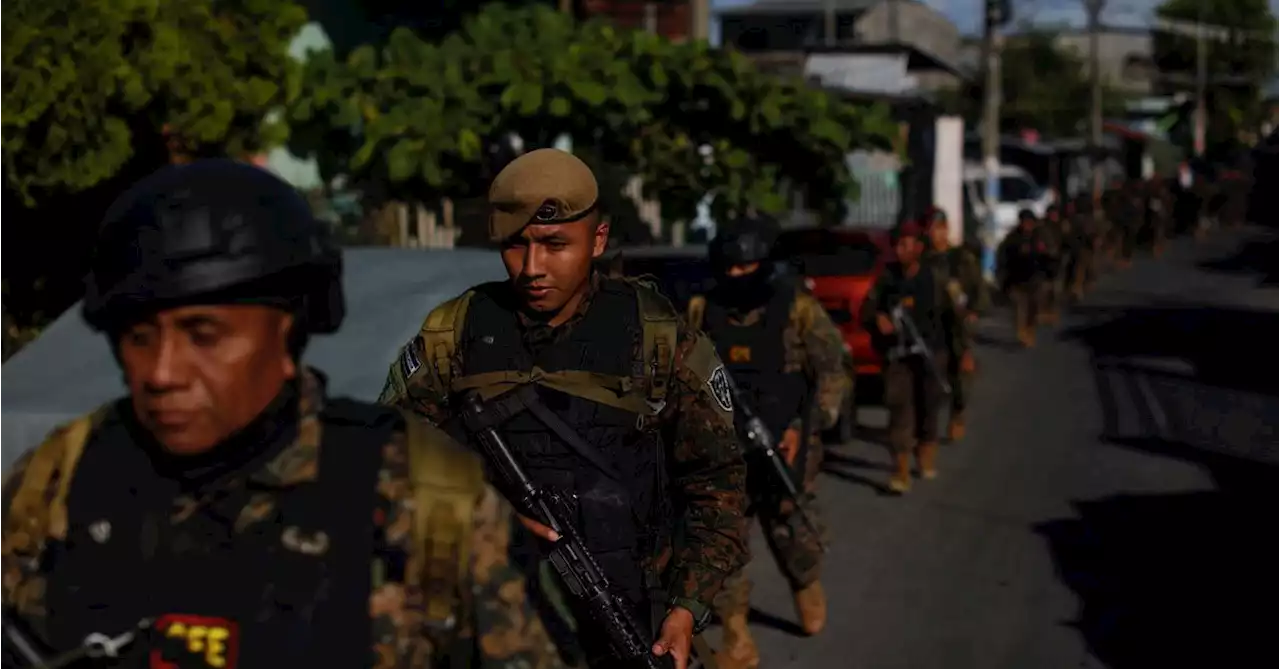 El Salvador deploys 10,000 troops to gang-run capital suburb