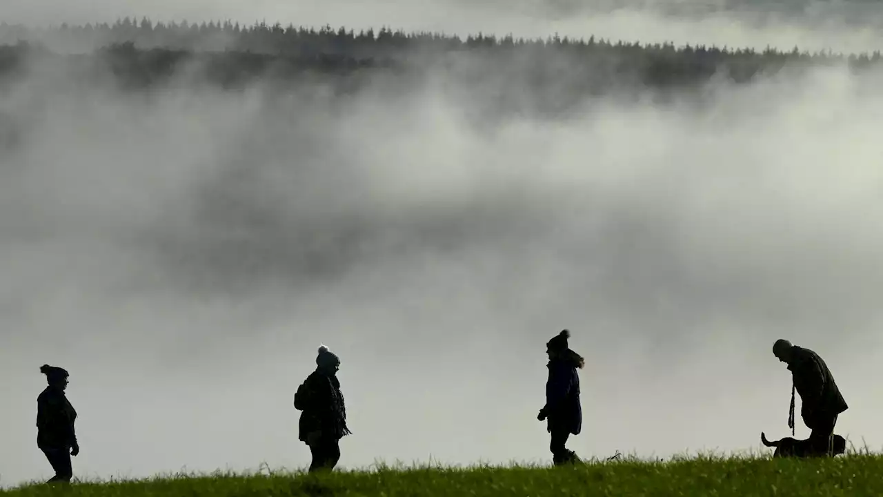 UK Weather: Temperatures set to tumble as Arctic blast strikes country