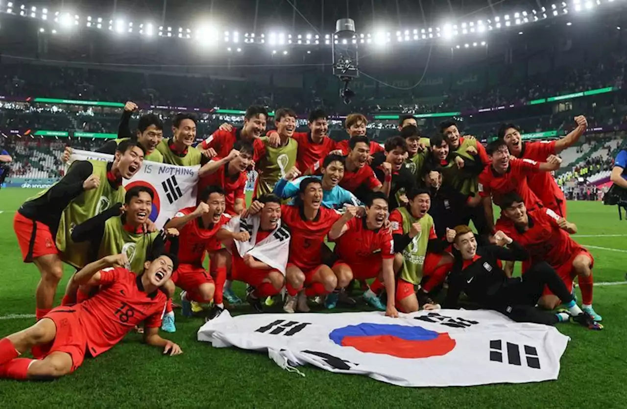 Soccer-Waiting is the hardest part as South Korea reach last 16