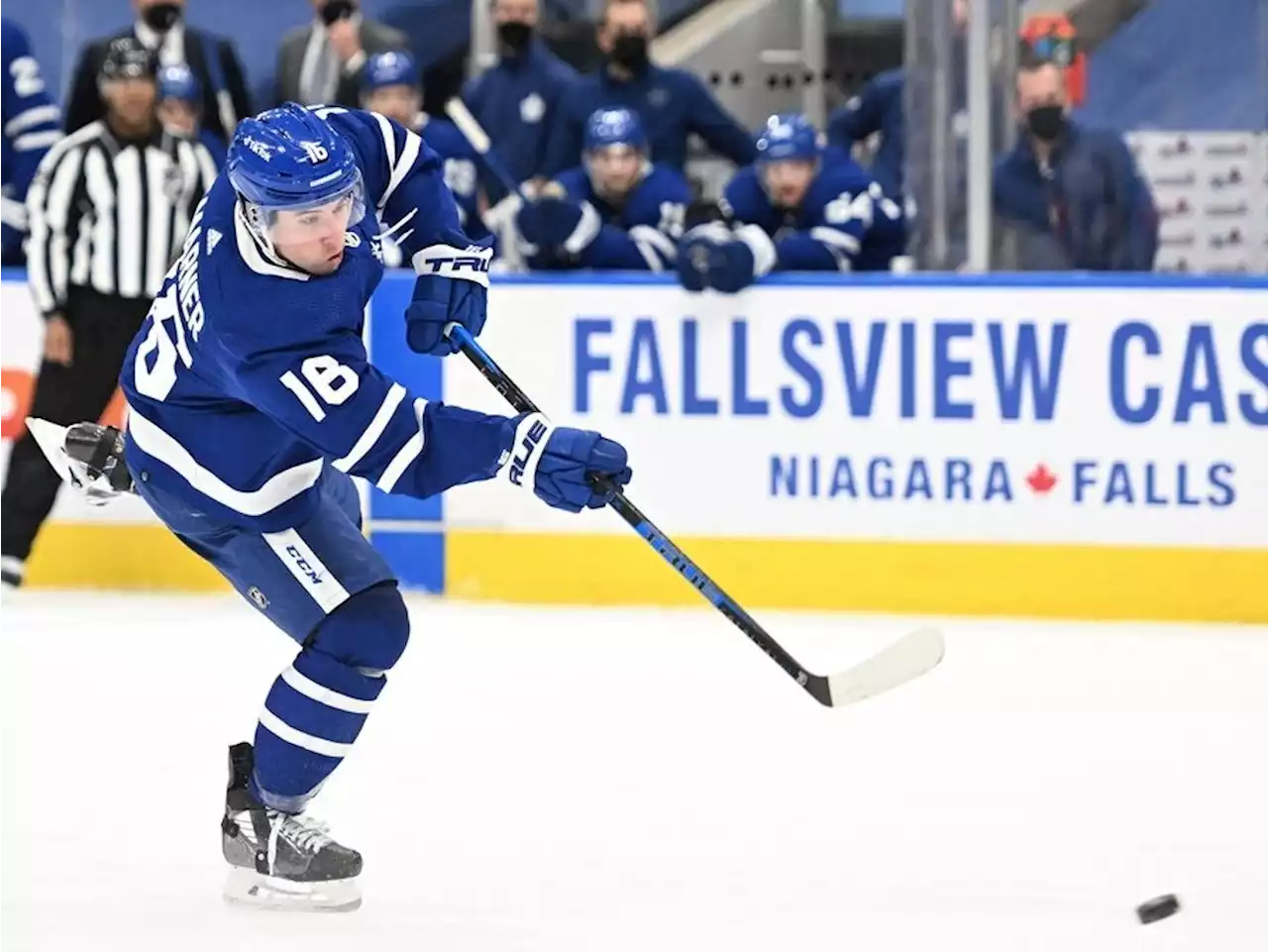 Mitch Marner and Jason Robertson on streaking paths