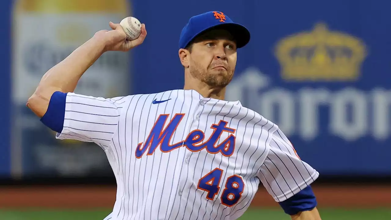 Texas Rangers sign Jacob deGrom to five-year, $185 million deal in MLB free agency stunner