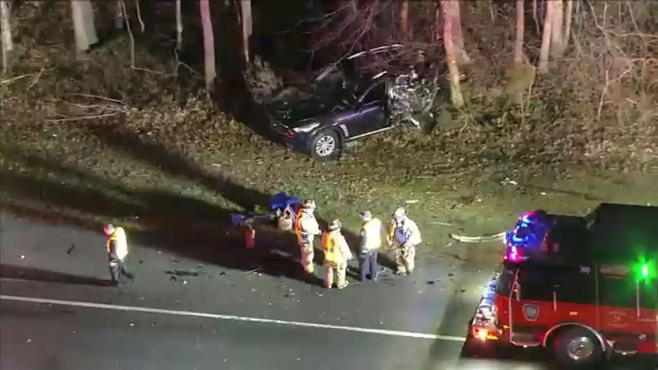 3 injured, including juvenile, after crash on Atlantic City Expressway in Winslow Twp.