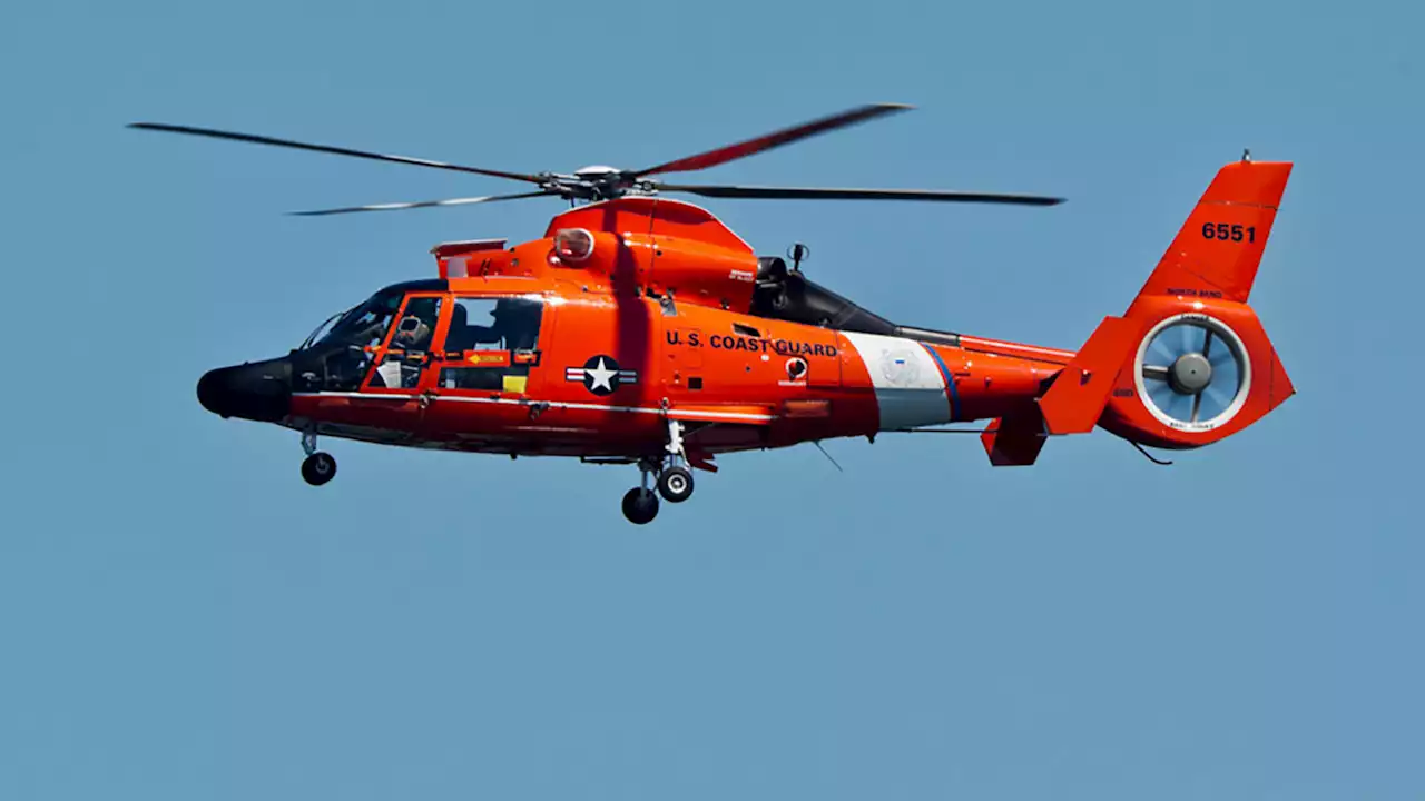 Rescue underway for pilot, 3 oil workers reportedly missing from helicopter crash in Gulf of Mexico