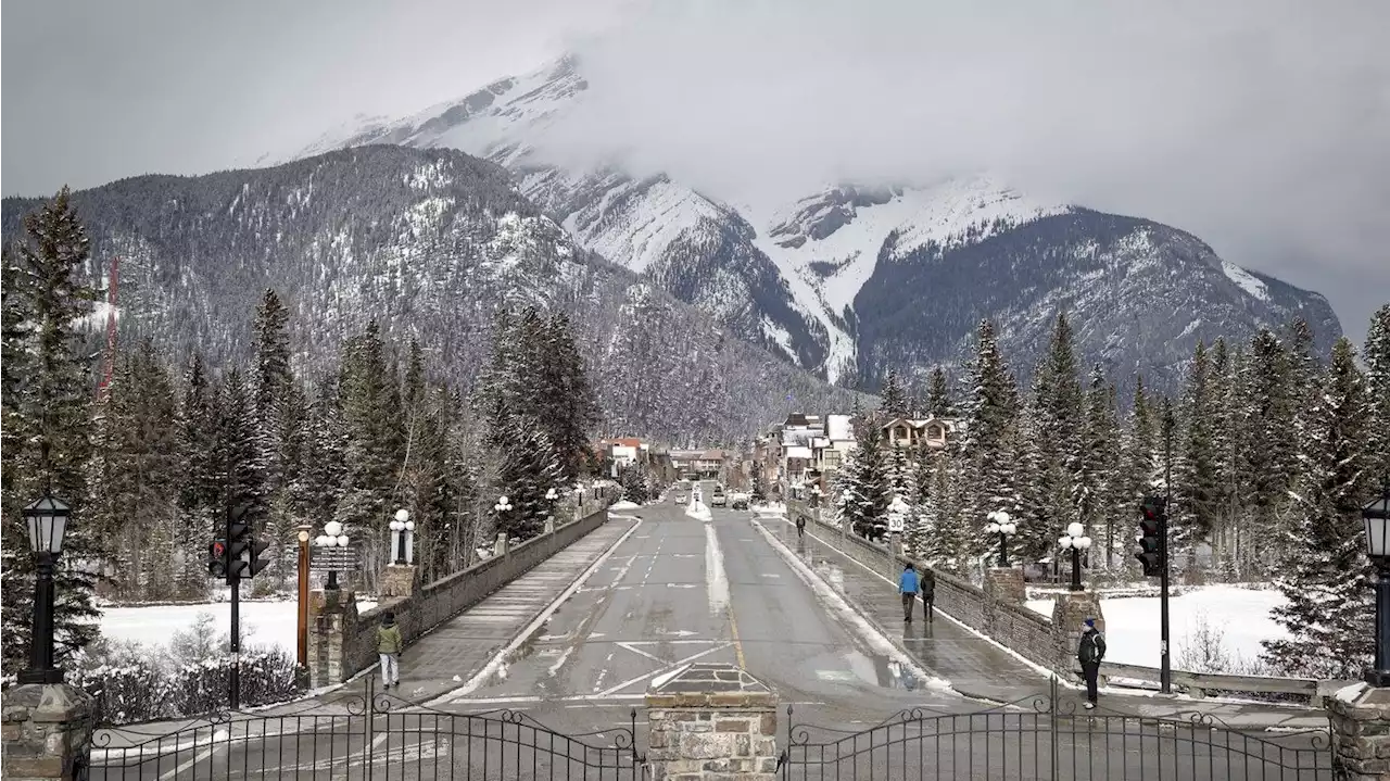 Avalanche Canada extends warning into Banff, Yoho, Kootenay and Jasper national parks