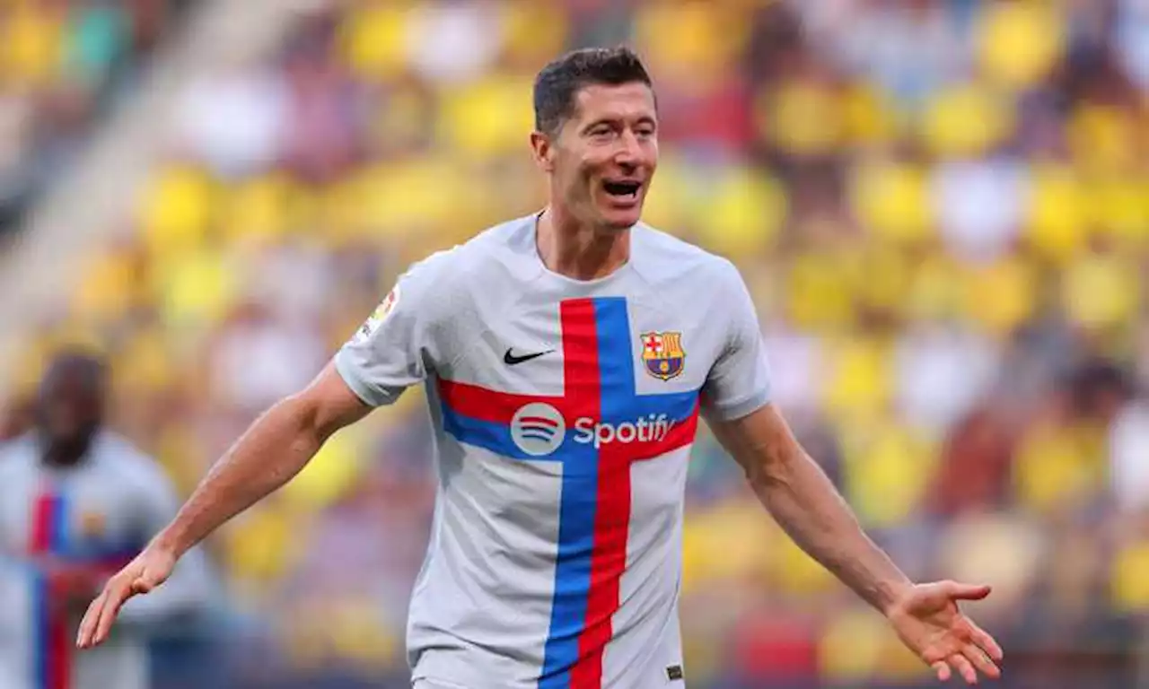 Incredibile Barcellona, sospesa la squalifica di Lewandowski. Rabbia Espanyol: 'Precedente pericoloso'