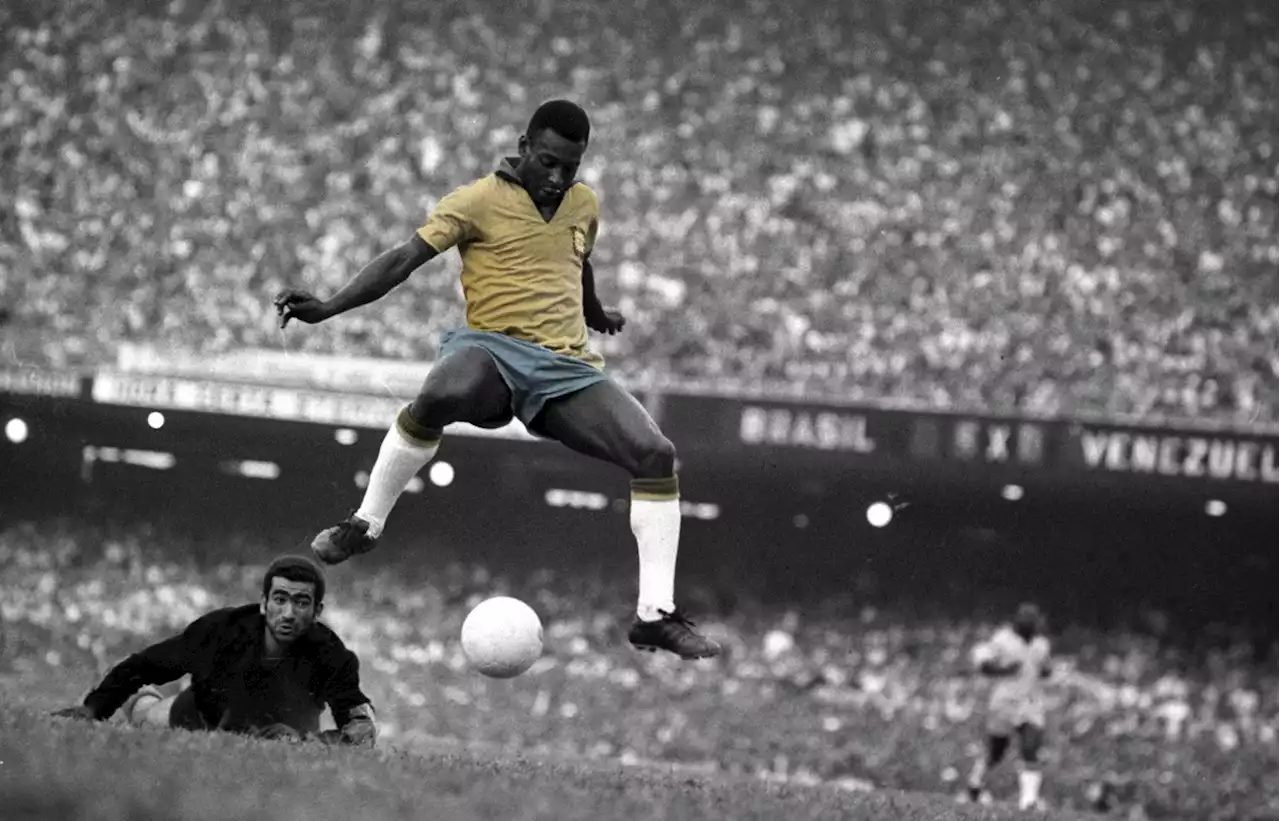 Rei do futebol: Pelé fez seu último jogo aos 50 anos, na Itália; relembre