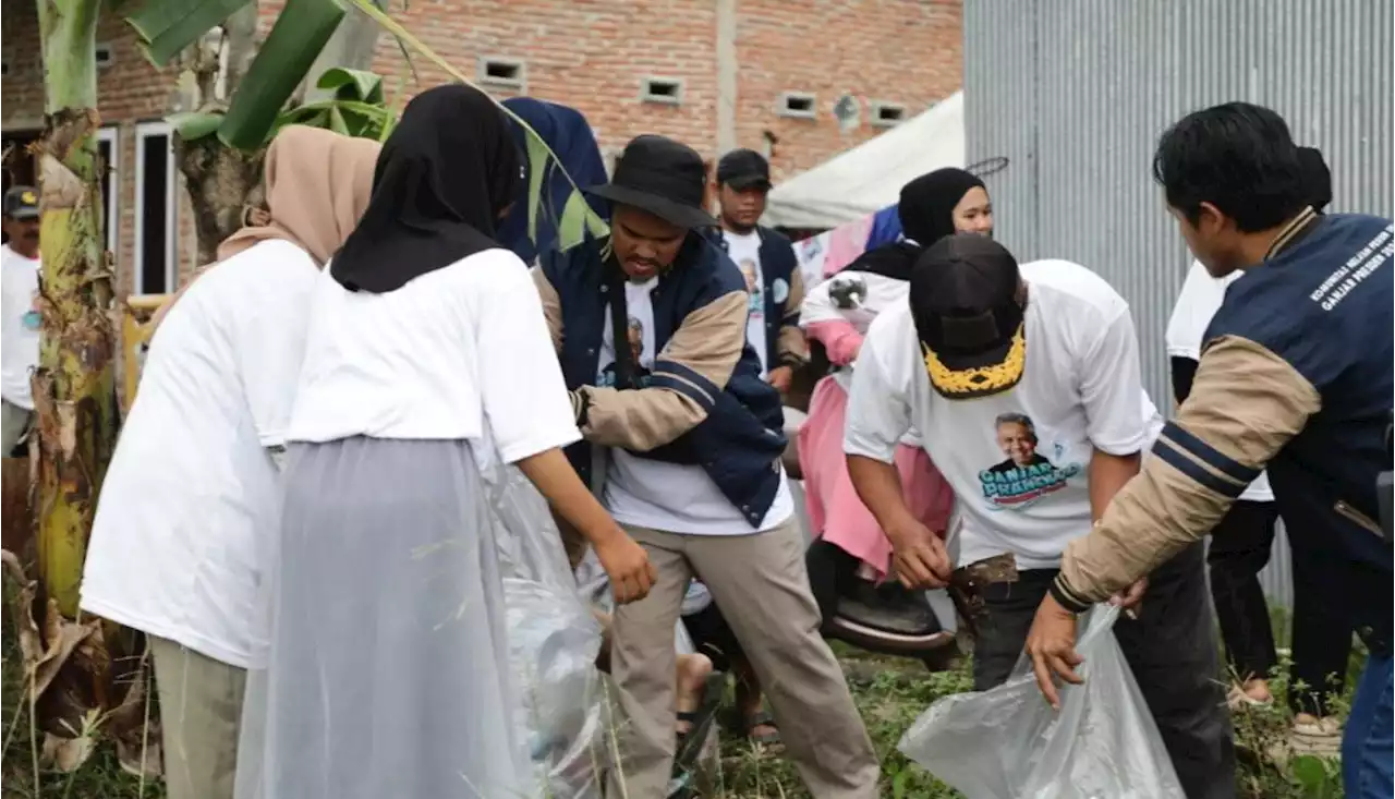 Komunitas Nelayan Pendukung Ganjar Bagikan Voucer Solar Hingga Makan Bersama di Sulsel