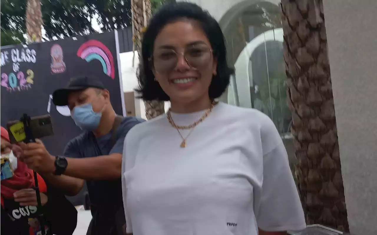 Nikita Mirzani Jadi Tontonan Saat di Sel Tahanan, Kok Bisa?