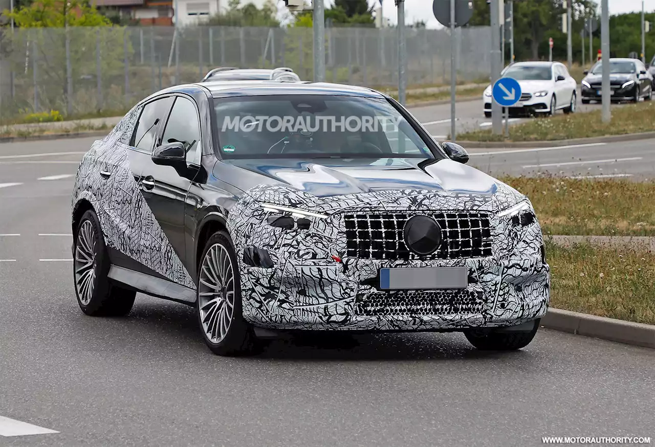 2024 Mercedes-Benz AMG GLC 63 S E Performance Coupe spy shots