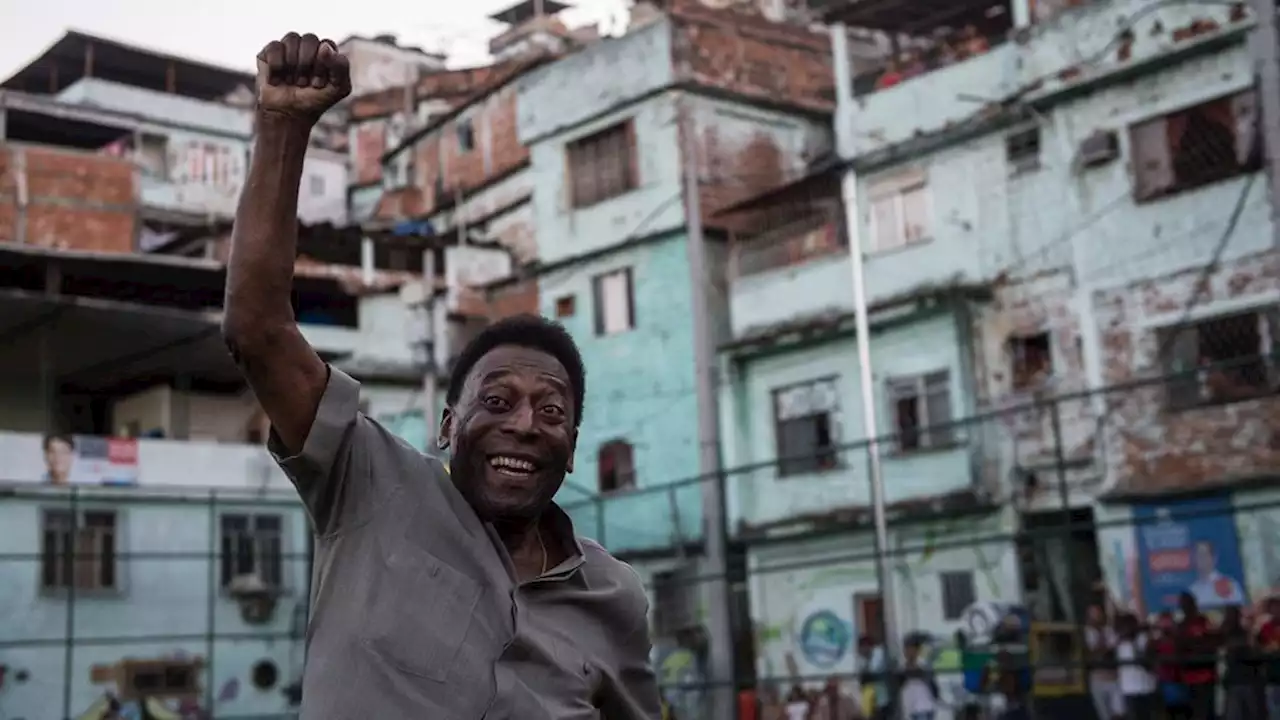 De prijs van de roem: hoe Pelé tegen wil en dank publiek bezit werd