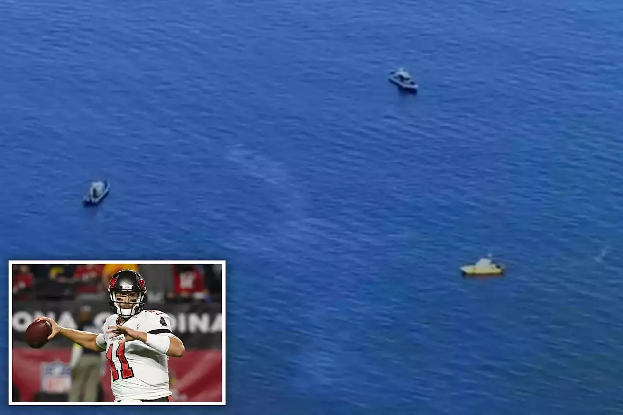 Buccaneers QB Blaine Gabbert makes jet ski rescue after helicopter crash