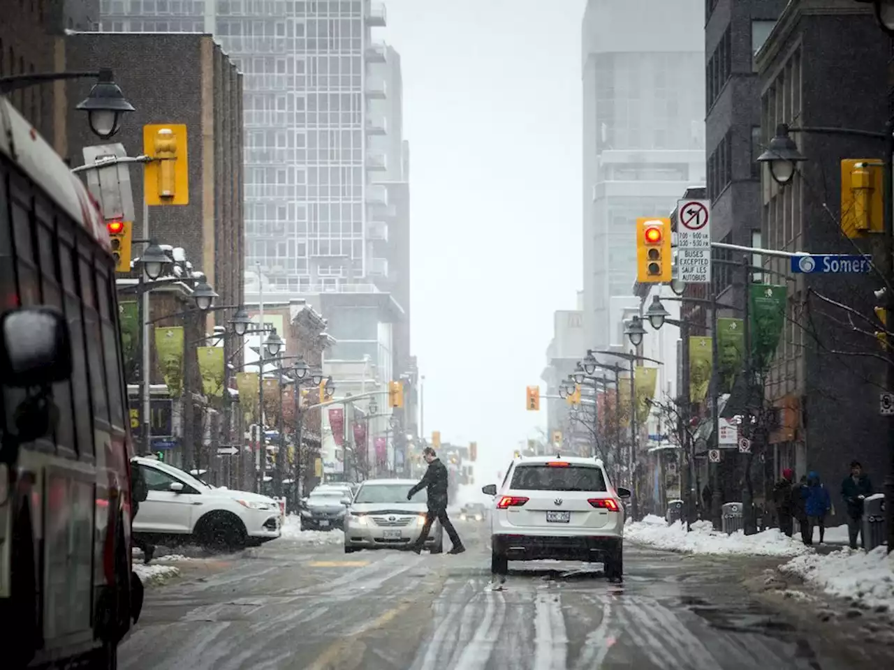 Weekend weather: Record-breaking high Friday, up to 15 mm of rain on the way