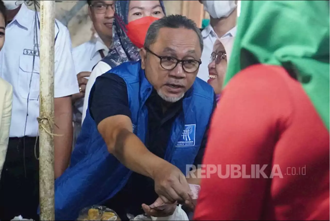 Mendag Zulhas Klaim Harga Bahan Pokok Stabil Jelang Akhir Tahun |Republika Online