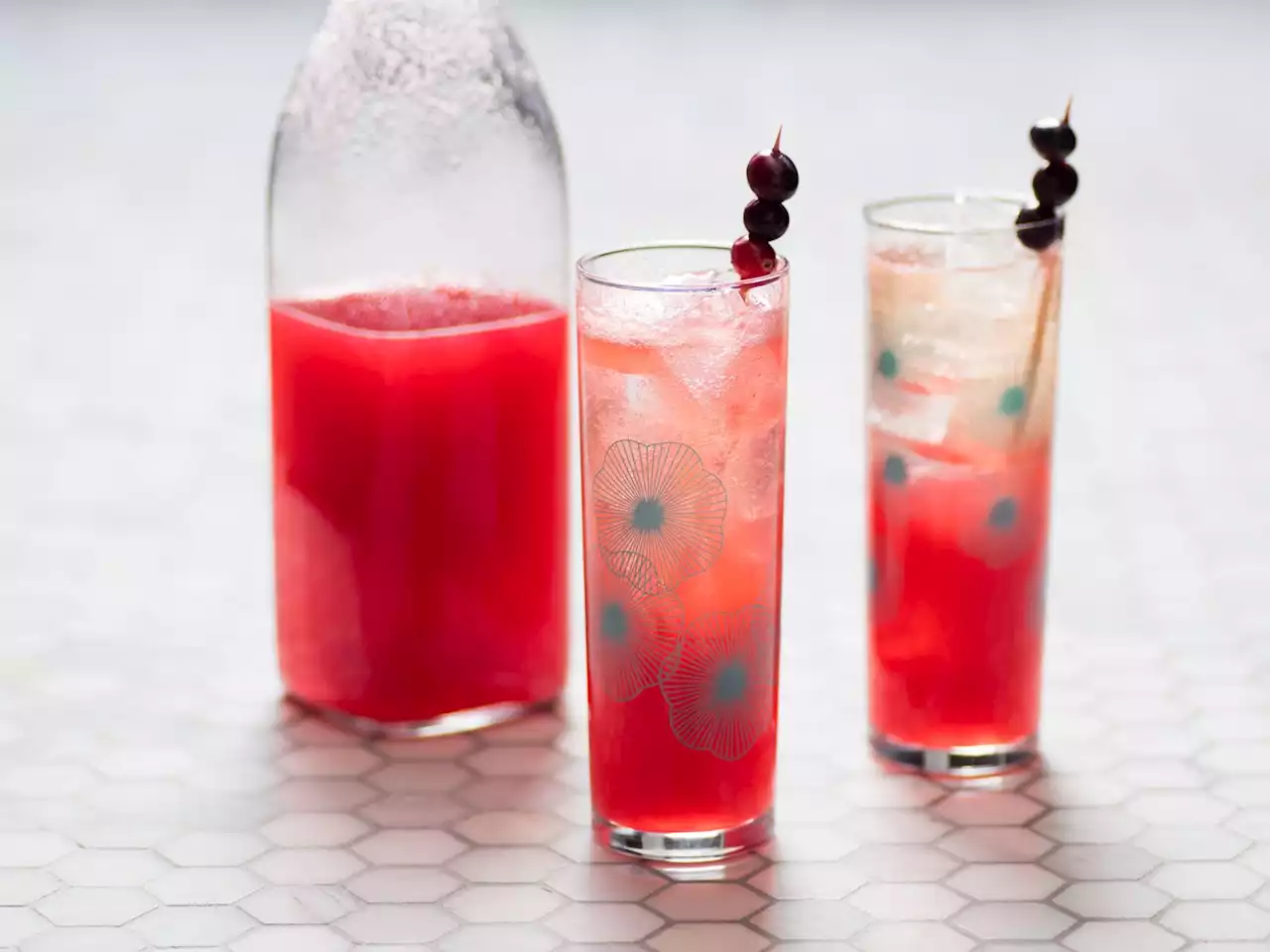 A Minnesota Good-Bye (Cranberry French 75) Recipe