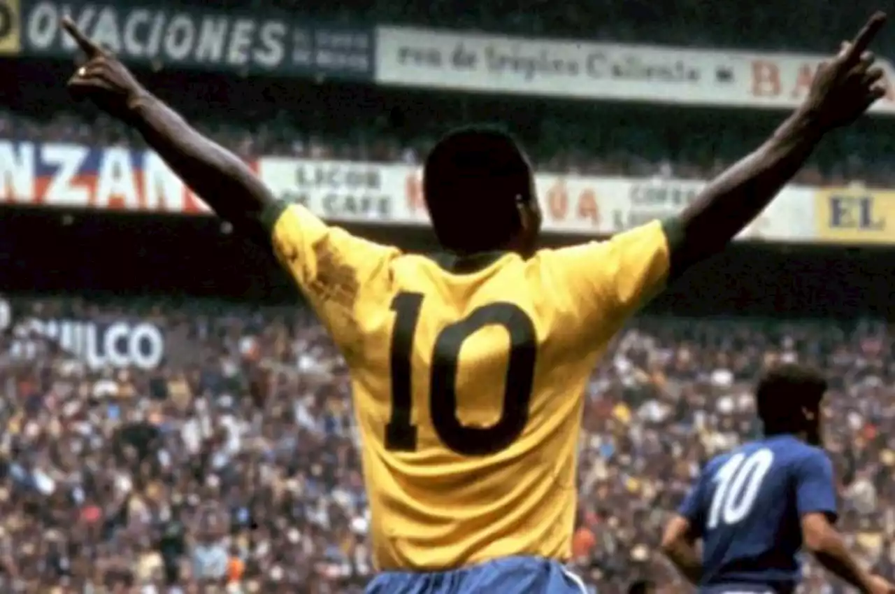 Alasan Mengapa Pele Selalu Mengenakan Jersey Timnas Brasil No 10