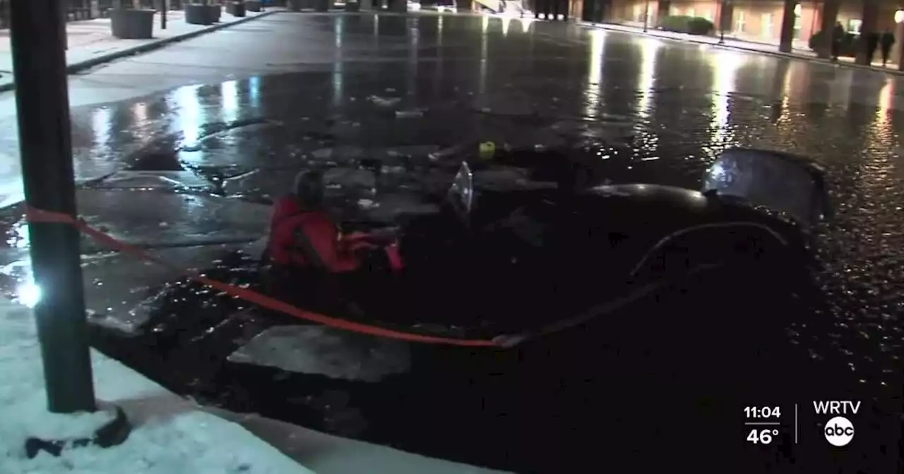 Woman recalls helping driver whose car broke through the Indianapolis canal ice