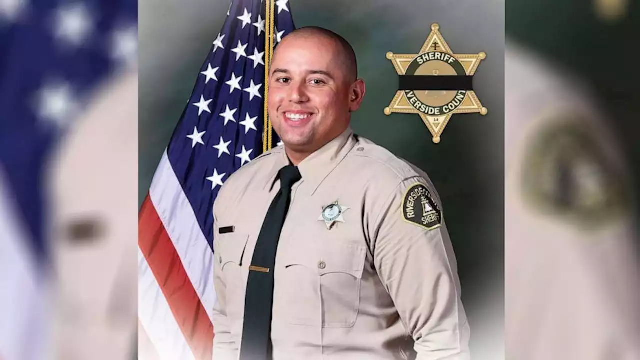 Deputy fatally shot during traffic stop by man out on bond following conviction: Sheriff