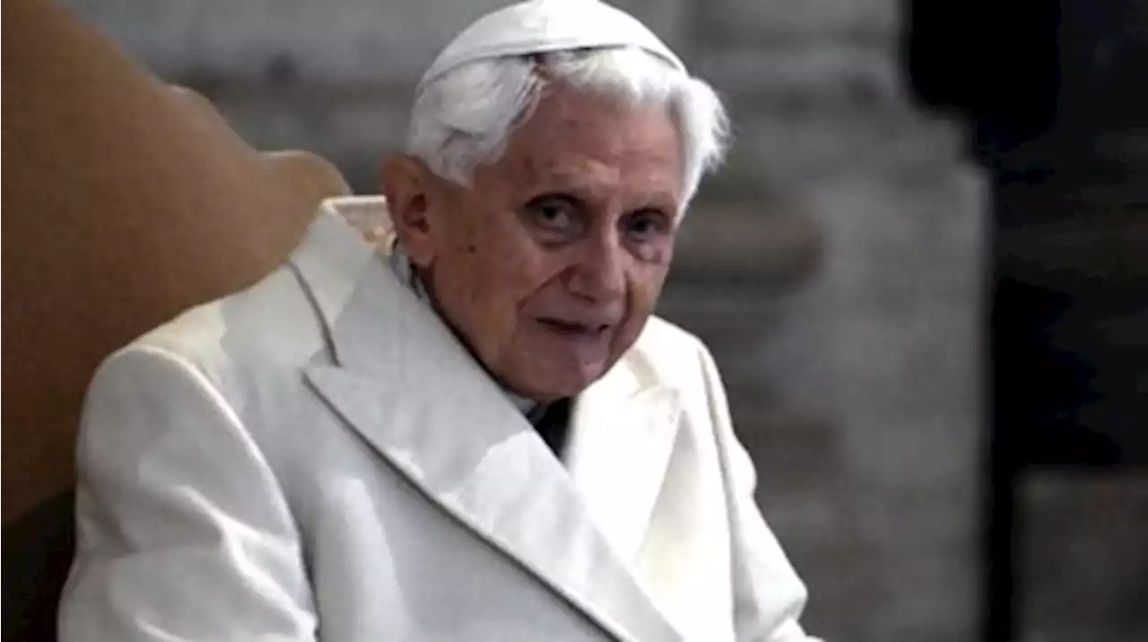 Francisco presidirá el funeral de Benedicto XVI el jueves 5 a las 9.30 de Roma