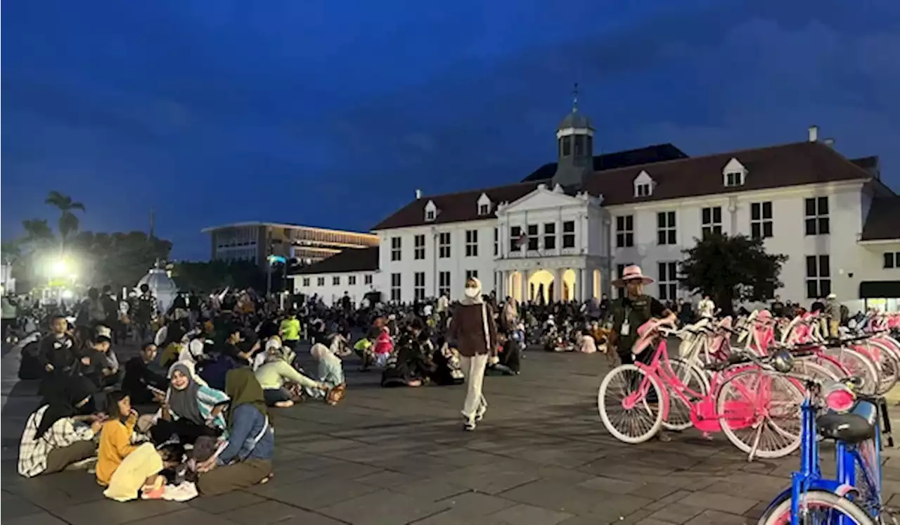 Jelang Malam Tahun Baru 2023, 30.000 Pengunjung Padati Kota Tua Jakarta