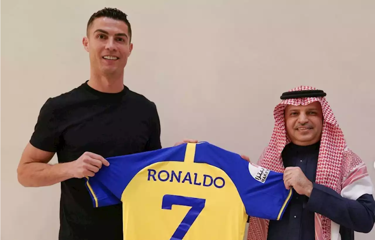 Fussball-News – Offiziell: Ronaldo wechselt nach Saudiarabien | Dank zwei Eigentoren: Liverpool schlägt Leicester