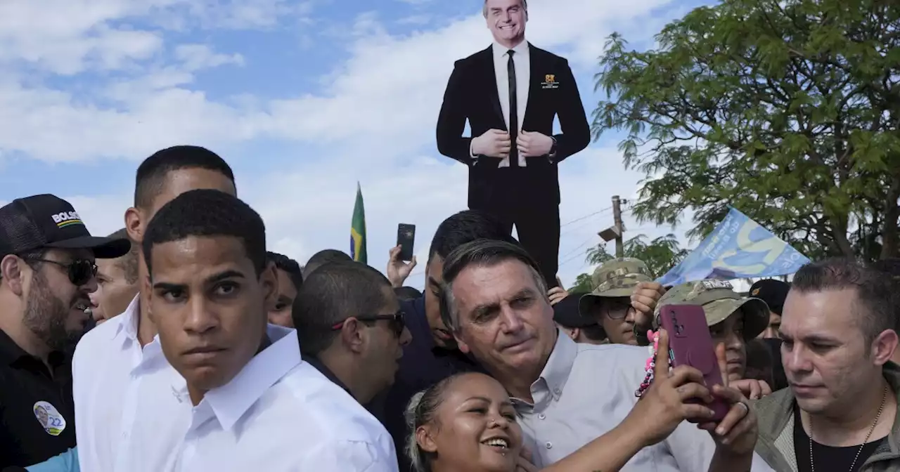 Bolsonaro flies to Florida in last days as president of Brazil, stoking speculation