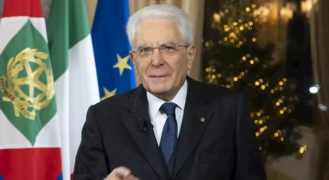 Mattarella discorso di fine anno, cosa ha detto: dai giovani alle tasse e la transizione energetica. Le parole del Capo dello Stato