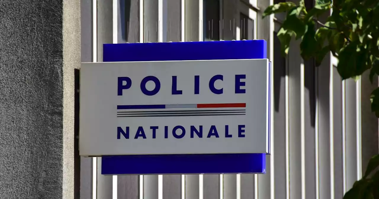 Paris : une adolescente se réfugie dans un bus et dénonce un viol dans un hall d'immeuble