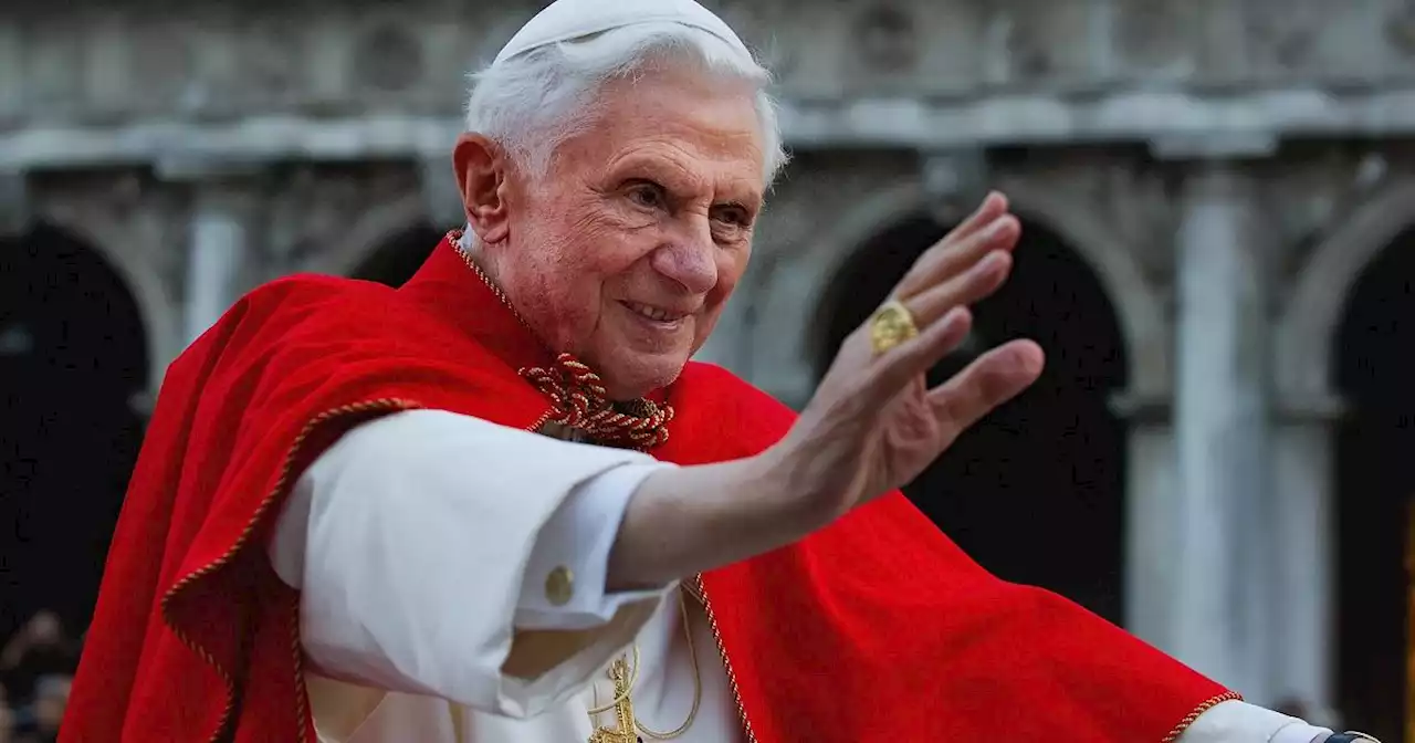 È morto Benedetto XVI, il Papa che rinunciò al soglio pontificio