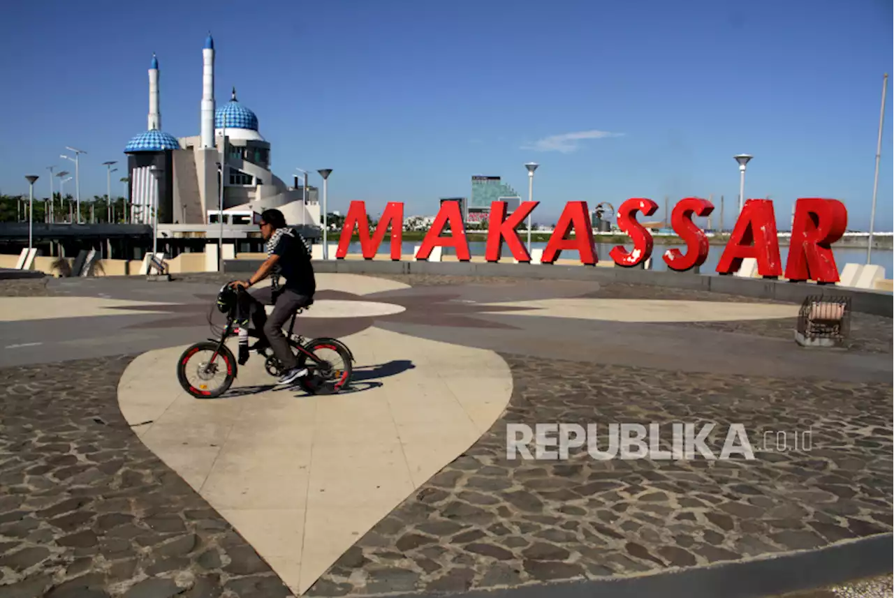 Perayaan Tahun Baru di Pantai Losari Makassar Batal, Walkot: Ganti dengan Zikir di Rumah |Republika Online