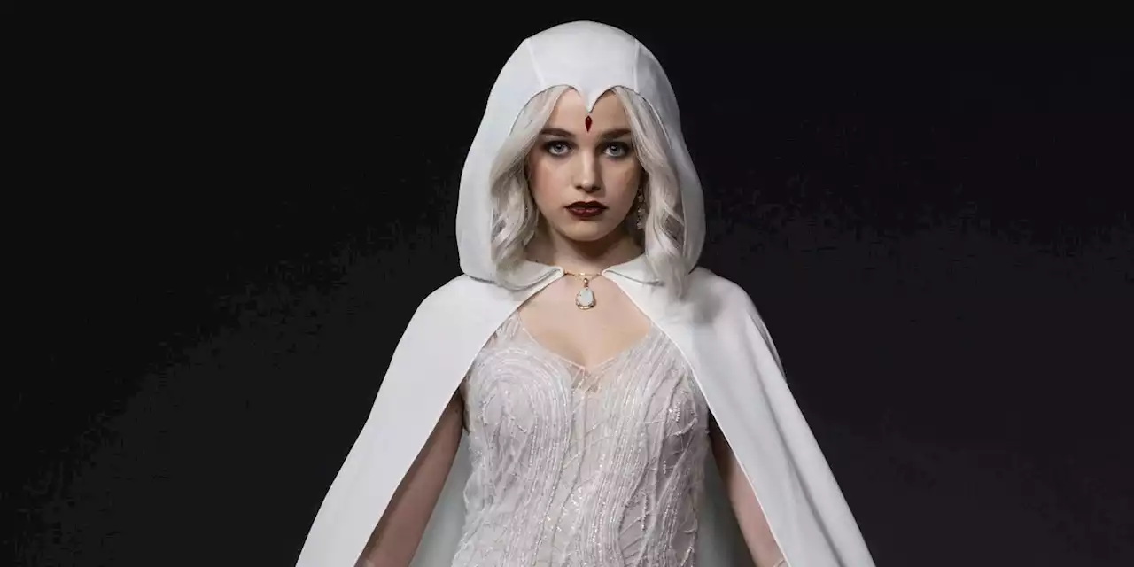 Titans Season 4 Image Reveals First Look At White Raven