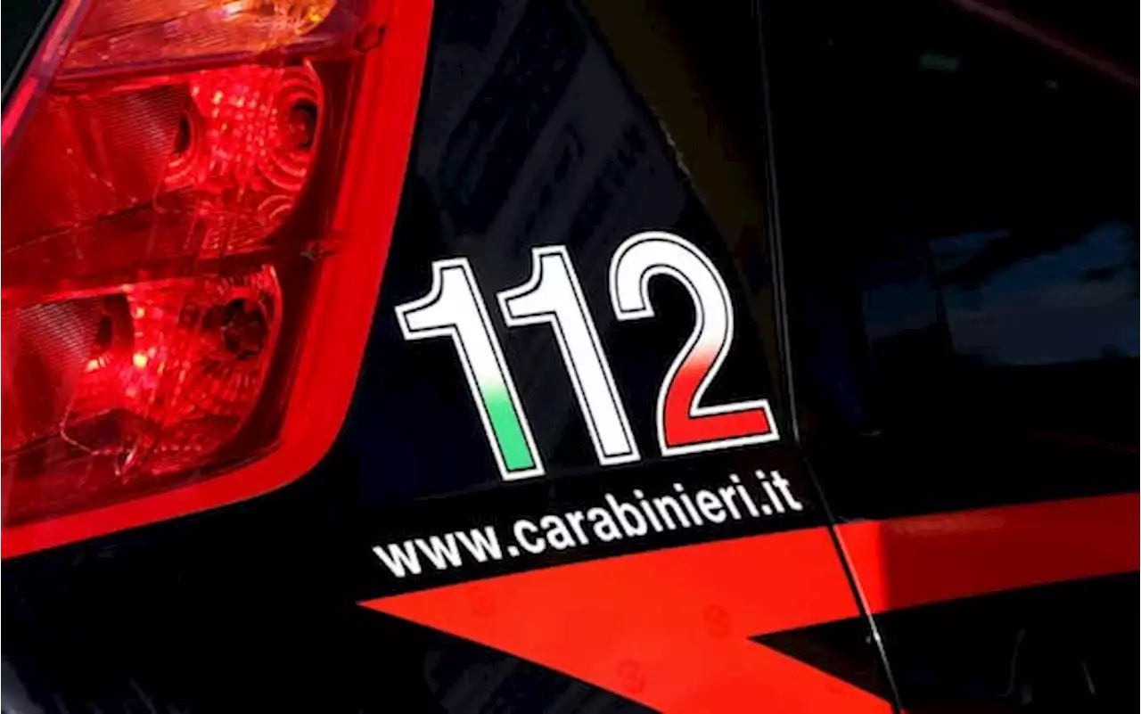 Giugliano, incendio in un palazzo: salvata donna dai carabinieri