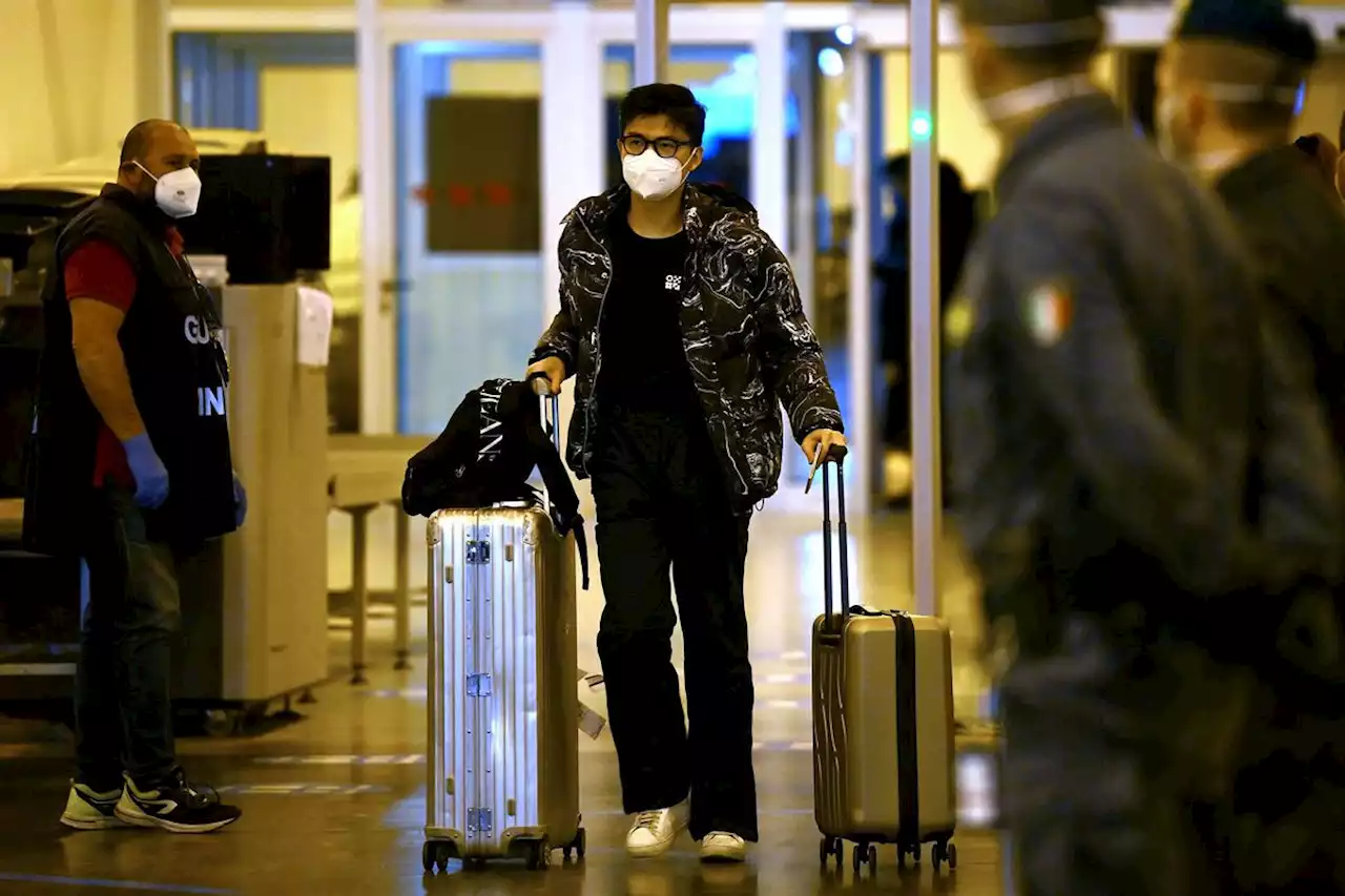 Covid-19 : la France impose un test négatif pour les voyageurs chinois, dès le 5 janvier